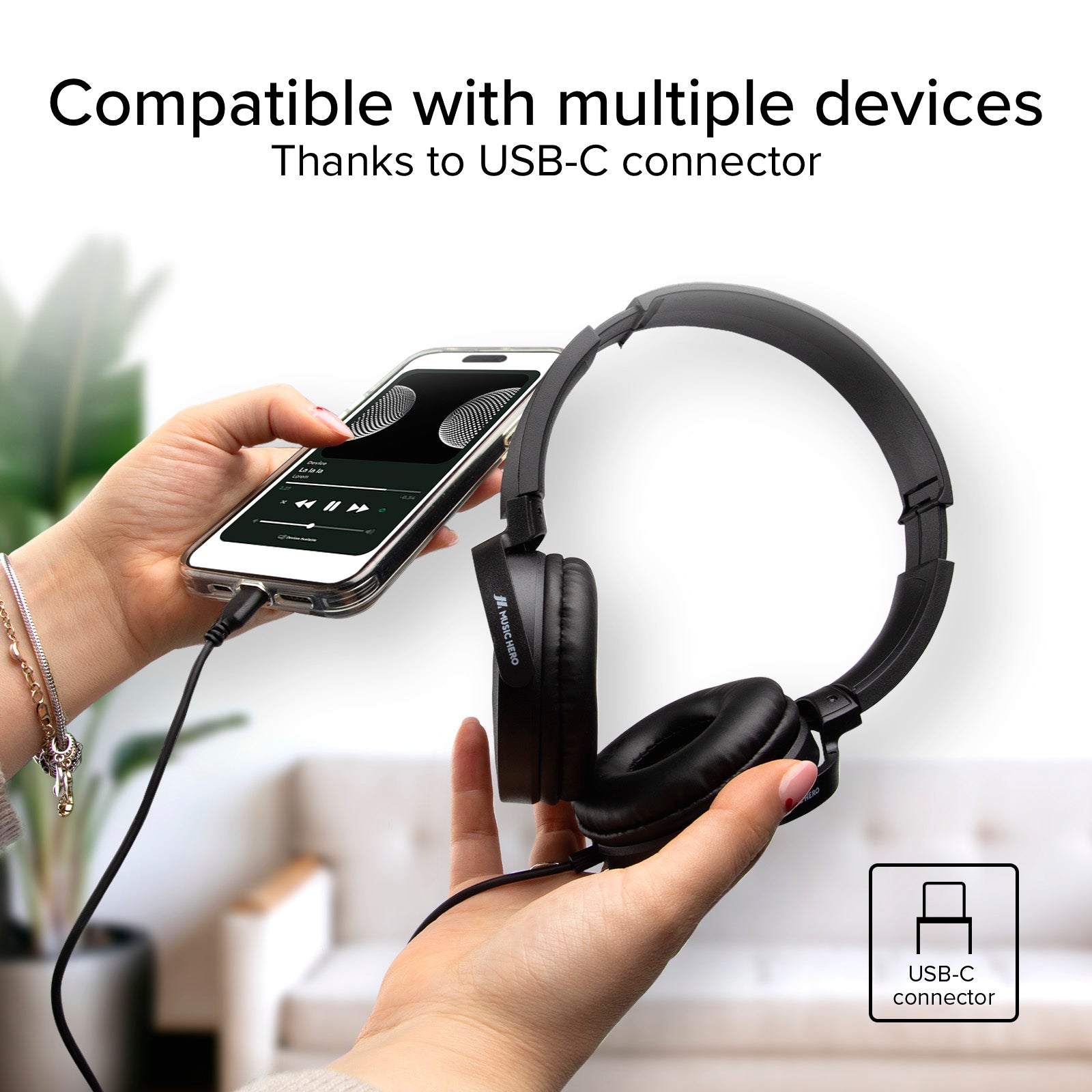 Wired headset with USB-C and rotating soft earcups